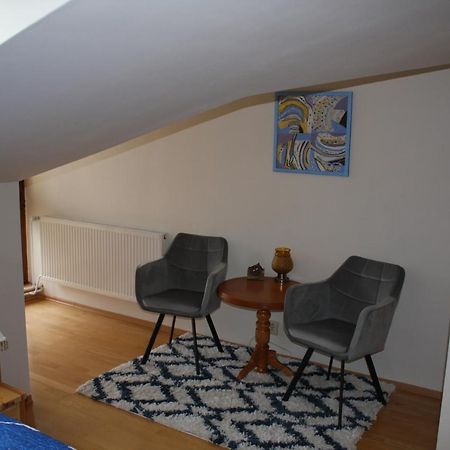 Appartement Renmir à Poprad Extérieur photo